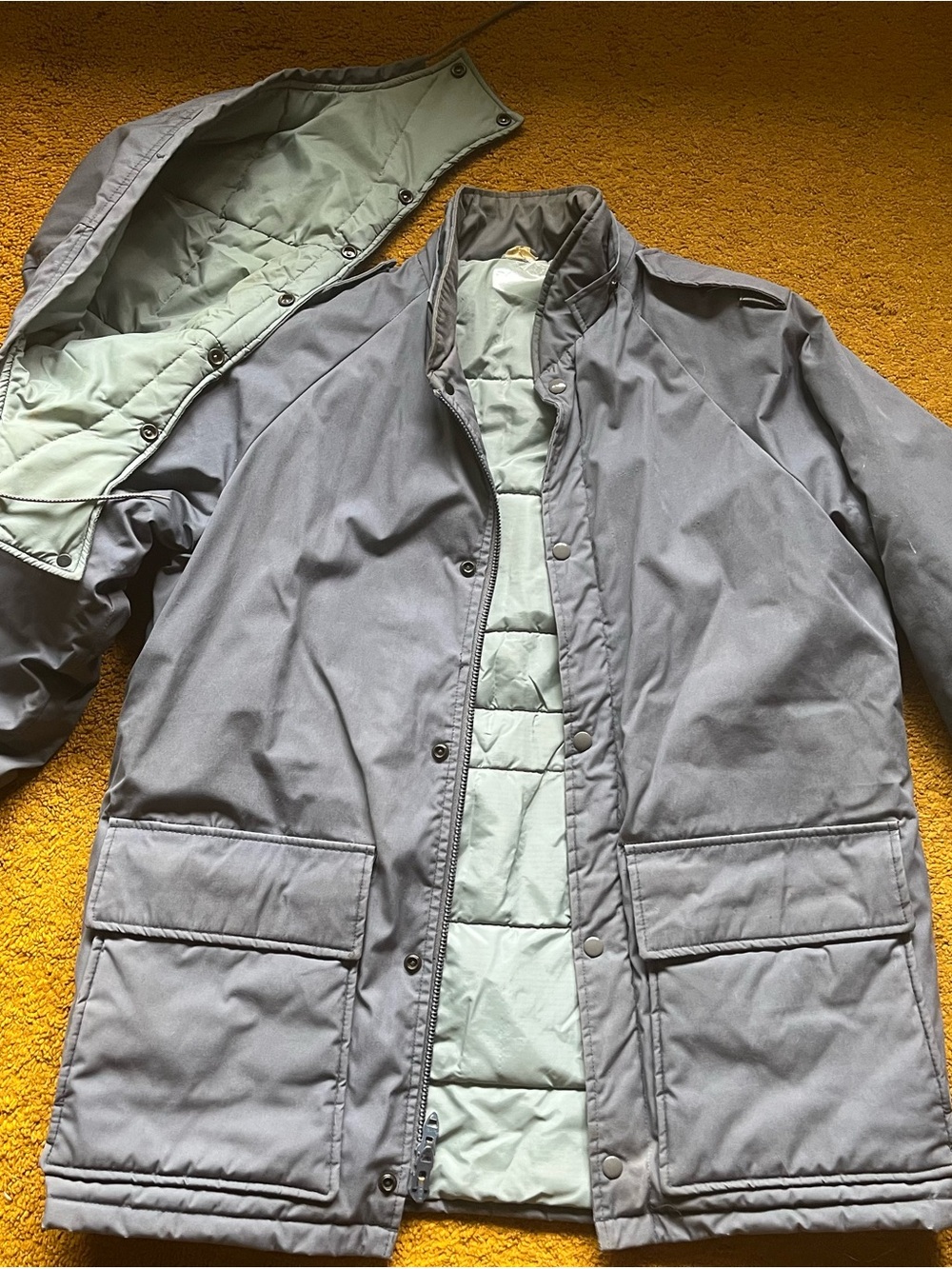 Men's Grey Quilted Lined Coat Jacket with detachable hood size MEDIUM